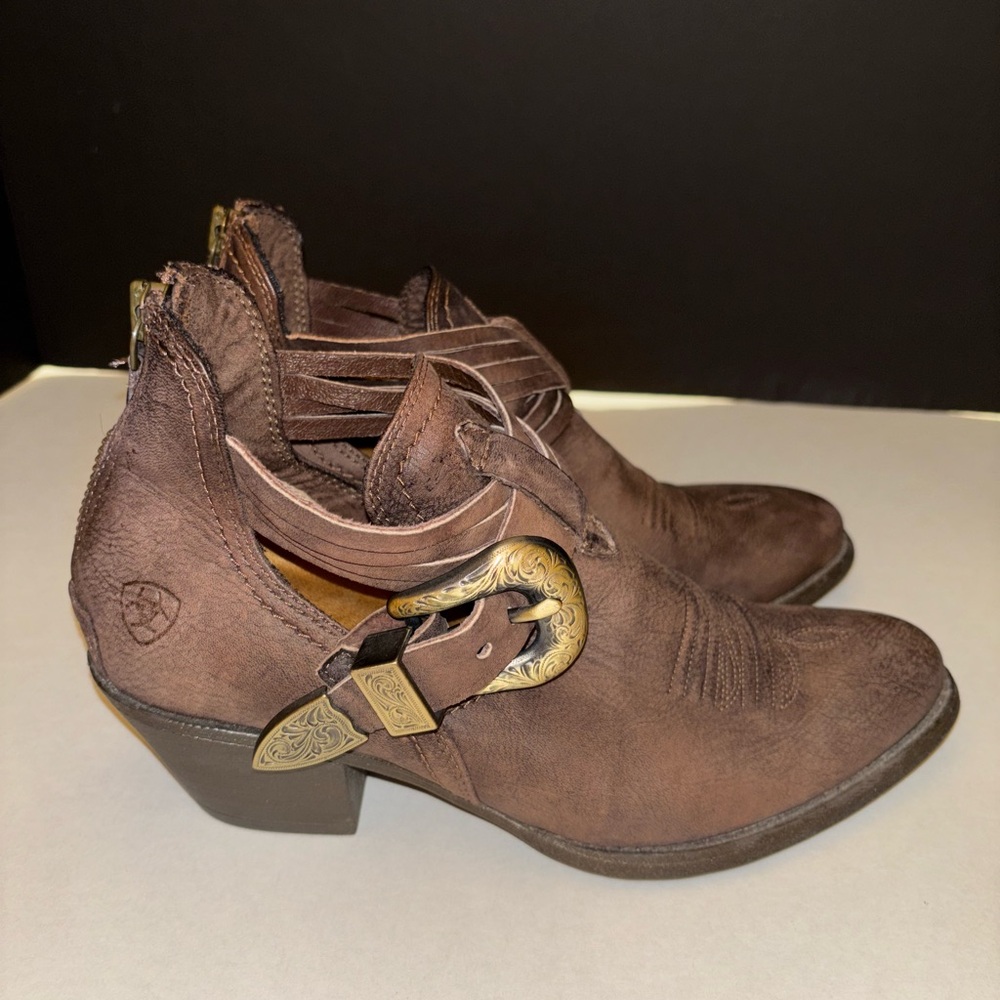 Ariat Women's Distressed Brown Ankle Booties